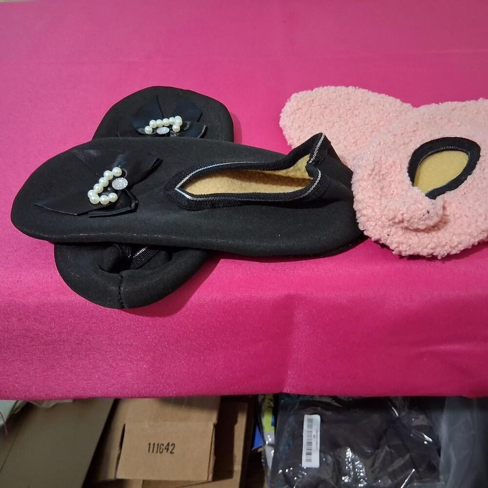 Pearls Women's Black Ballet-shoes